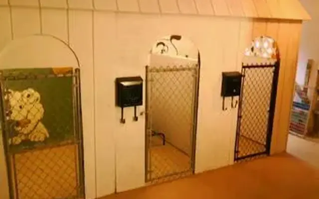 Bed & Biscuit Pet Resort & Spa in Eldon, MO