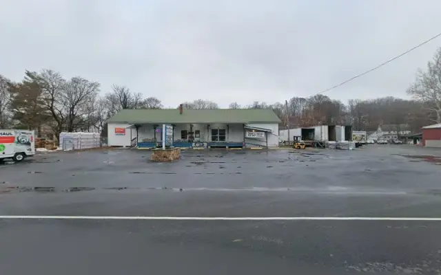 Blairstown Ace Hardware Pet And Feed Store in Hardwick Township, NJ
