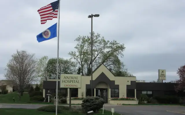 Hudson Road Animal Hospital in Woodbury, MN