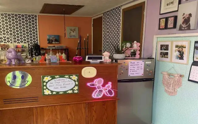 Hot Dogs and Cool Cats in Nixa, MO