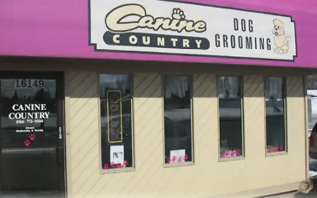Canine Country Grooming in Eastpointe, MI