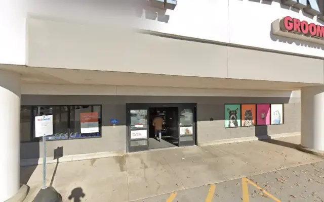 PetSmart Grooming in Overland Park, KS