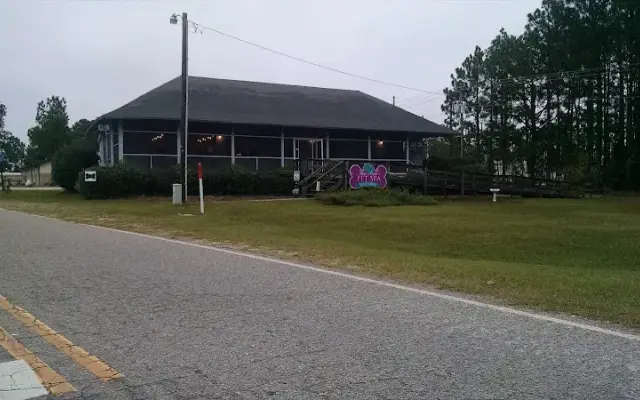 Miss Belle's Pet Spa in Aberdeen, NC