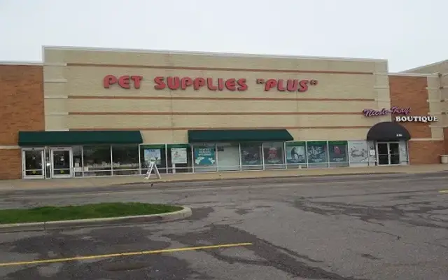 Pet Supplies Plus Elyria in Elyria, OH