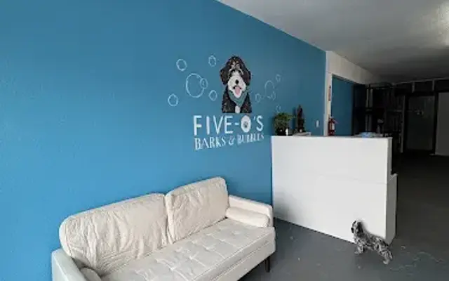 Five-O's Barks & Bubbles in Los Angeles, CA