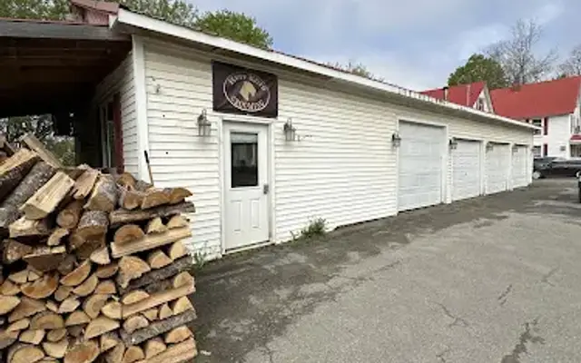 Ruff Kuts Grooming in Newport, ME