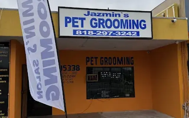 Jazmin Grooming in Mission Hills, CA