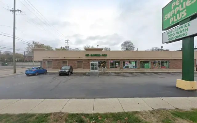 Pet Supplies Plus Dearborn Grooming in Dearborn, MI