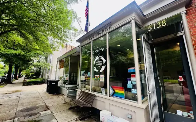 Palisades Veterinary Clinic in Washington, DC
