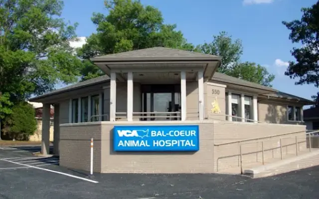 VCA Bal-Coeur Animal Hospital in Creve Coeur, MO