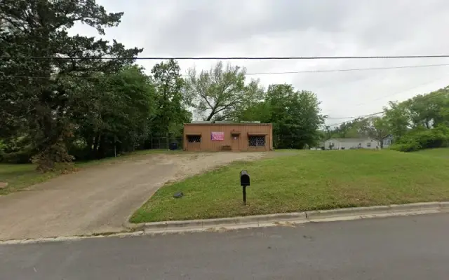 Farm Hounds Grooming in Huntsville, TX