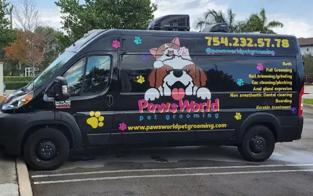 Paws World Pet Grooming in Davie, FL