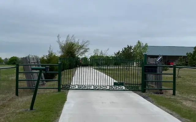 Green Acres Dog Boarding in Moore, OK