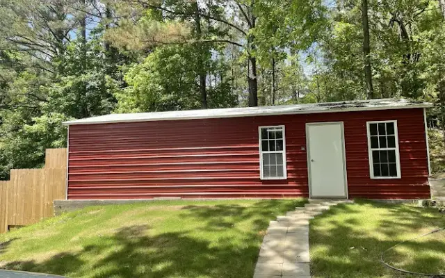 Wag Shack in New Albany, MS