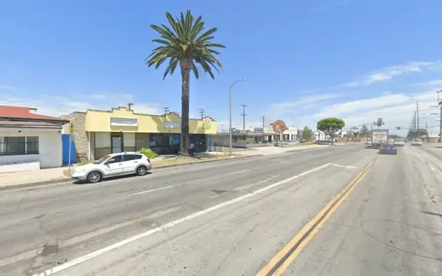alexpetgroomingservice in Compton, CA