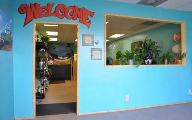 CALIFORNIA GROOMING LLC Culver City Groomer in Culver City, CA