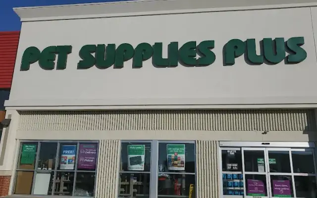 Pet Supplies Plus Burlington in Burlington, IA