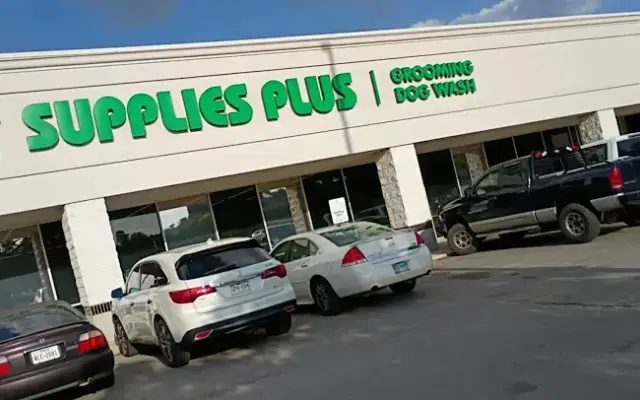 Pet Supplies Plus Kerrville in Kerrville, TX