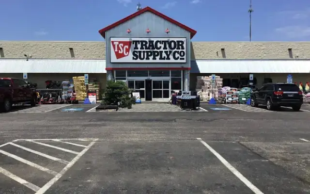 Tractor Supply Co. in Henderson, TN