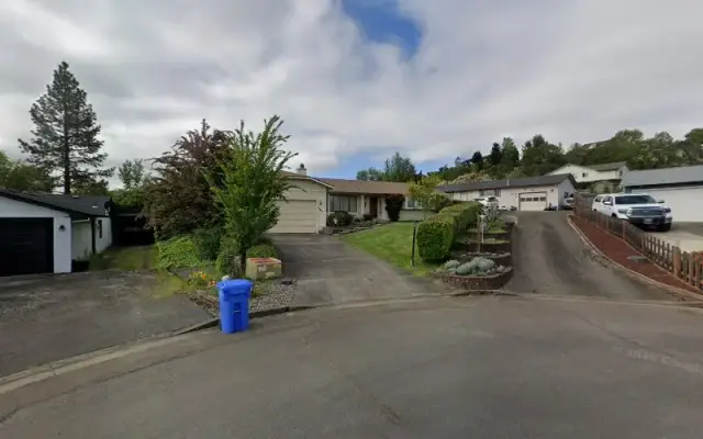 Furry Friends Dog Grooming in Roseburg, OR