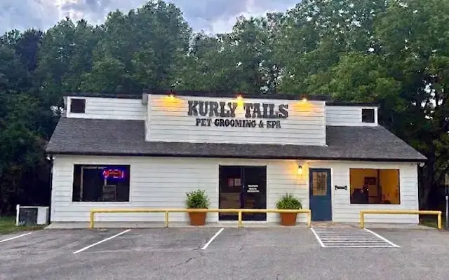Kurly Tails Dog Grooming & Spa in Fuquay-Varina, NC