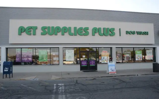 Pet Supplies Plus Brownsburg in Brownsburg, IN
