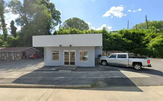 PB&Js Dog Wash in Bristol, TN