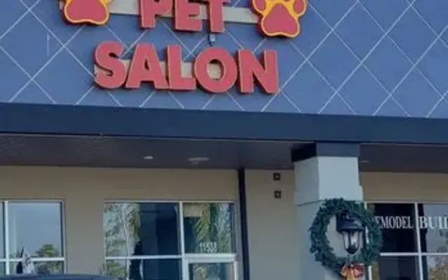 Dee's Pet Salon in Naples, FL
