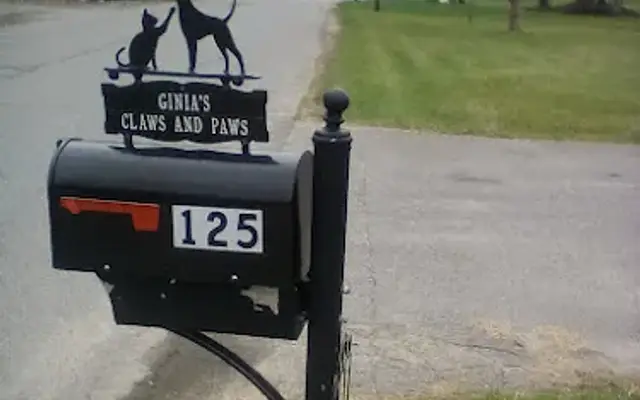 Ginia's Claws and Paws in Lunenburg, MA