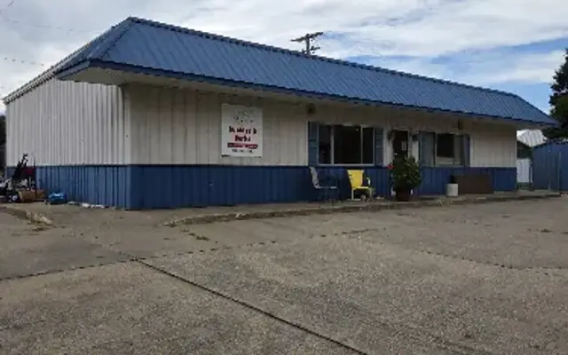 Bubbles & Barks Grooming & Kenneling in Beardstown, IL