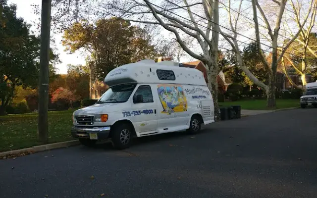 Must Luv Dogs / Must Love Dogs 2 LLC in Somerset, NJ