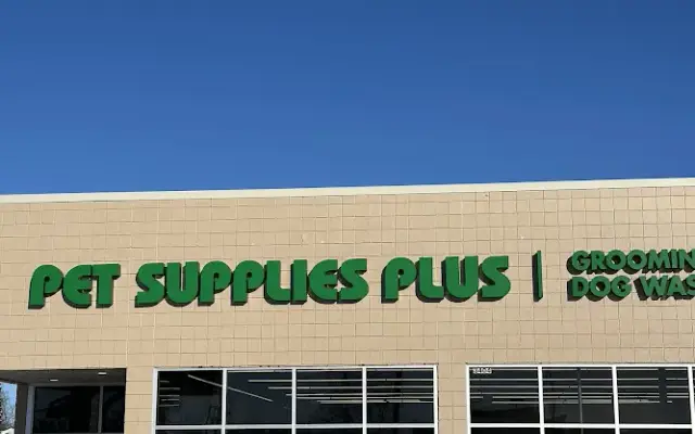 Pet Supplies Plus Manitowoc in Manitowoc, WI