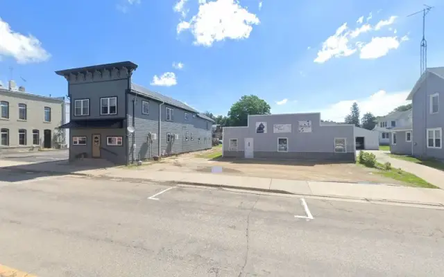 Precious Paws in Argyle, WI