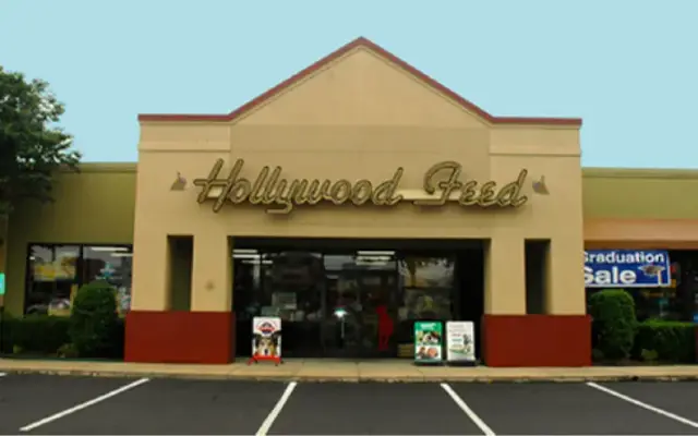 Hollywood Feed in Cordova, TN