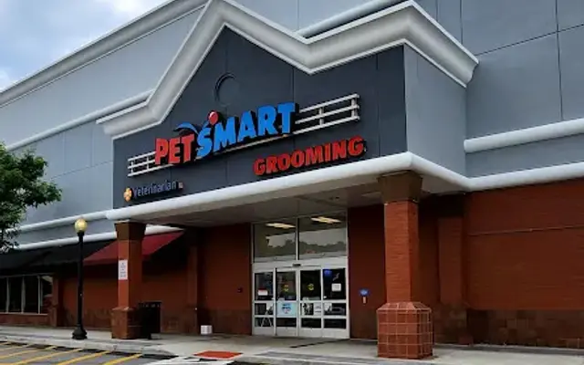 PetSmart in Mohegan Lake, NY