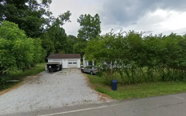 Whiskers in the Woods LLC in Rockbridge, OH