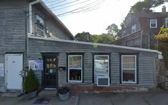 Pets Gone Natural in Wakefield, RI