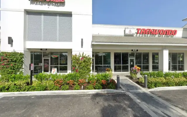Green Tree Grooming in Naples, FL