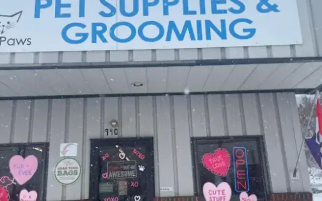 Friendly Paws Pet Supplies & Grooming in Athens, OH