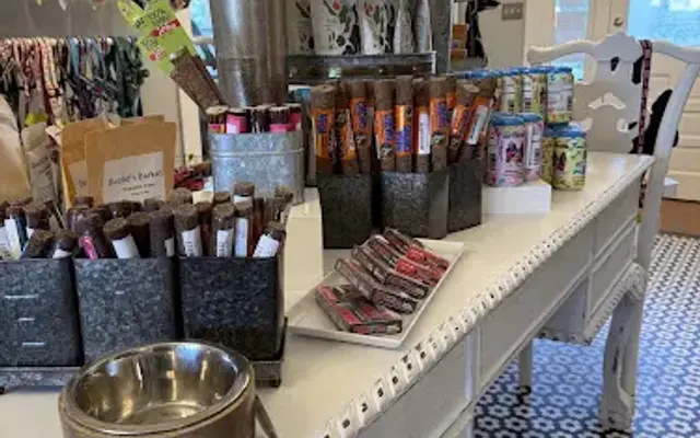 Peyton's Place - Dog Boutique, Barkery and Dog Grooming Salon in Comfort, TX