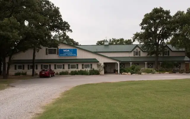 VCA Lakeside Animal Hospital in Fort Worth, TX