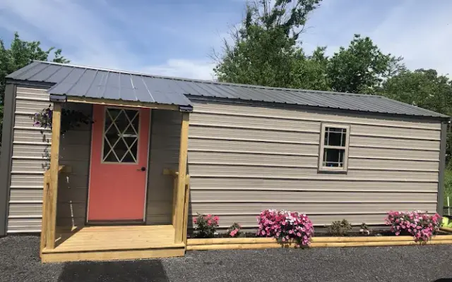 Belles Barks "n" Bubbles in Marshall, AR