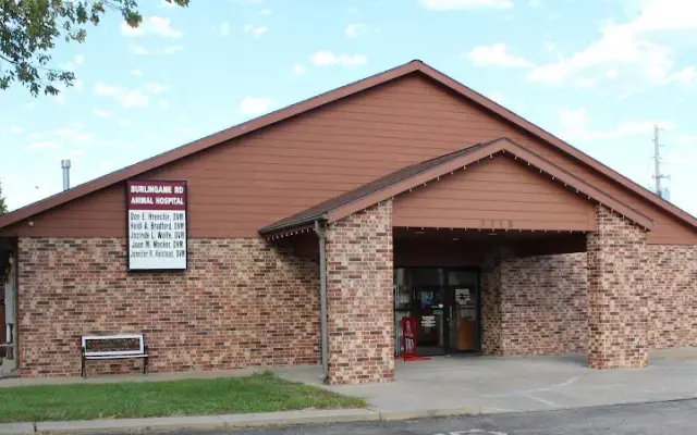 Burlingame Road Animal Hospital in Topeka, KS