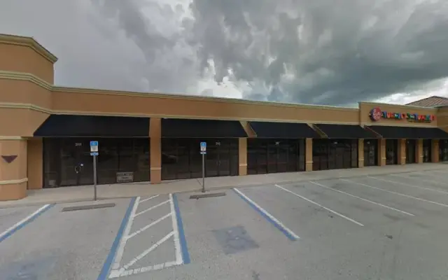 Deluxe Deshedding & Skincare in Jacksonville, FL