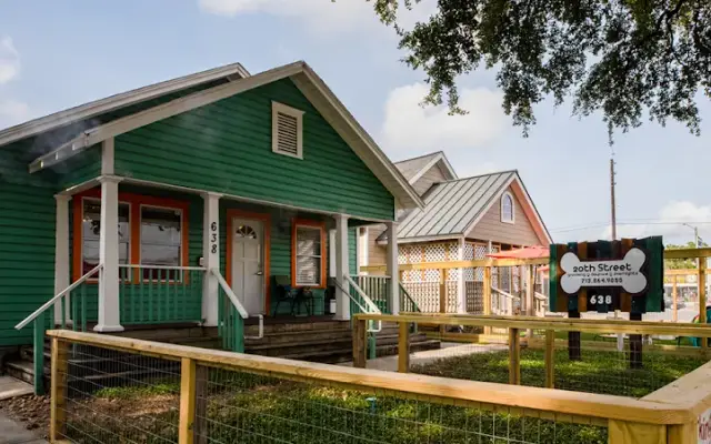 Bone on the Bayou in Houston, TX