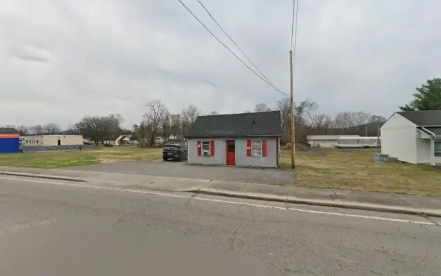 Happy Tails in McMinnville, TN