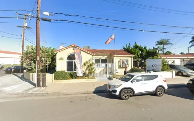 Crossroads Pet Grooming Salon and dog training. in Stanton, CA