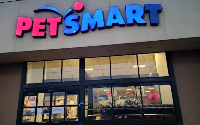 PetSmart in Sheboygan Falls, WI
