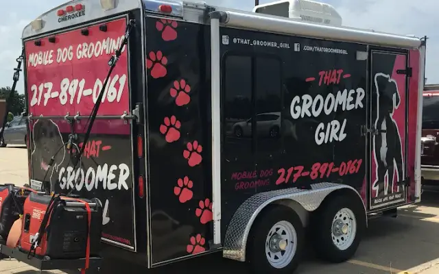 That Groomer Girl in Macon, IL