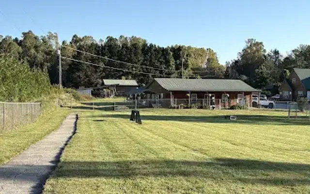 Juniper Lodge Boarding & Grooming LLC in Flat Rock, NC